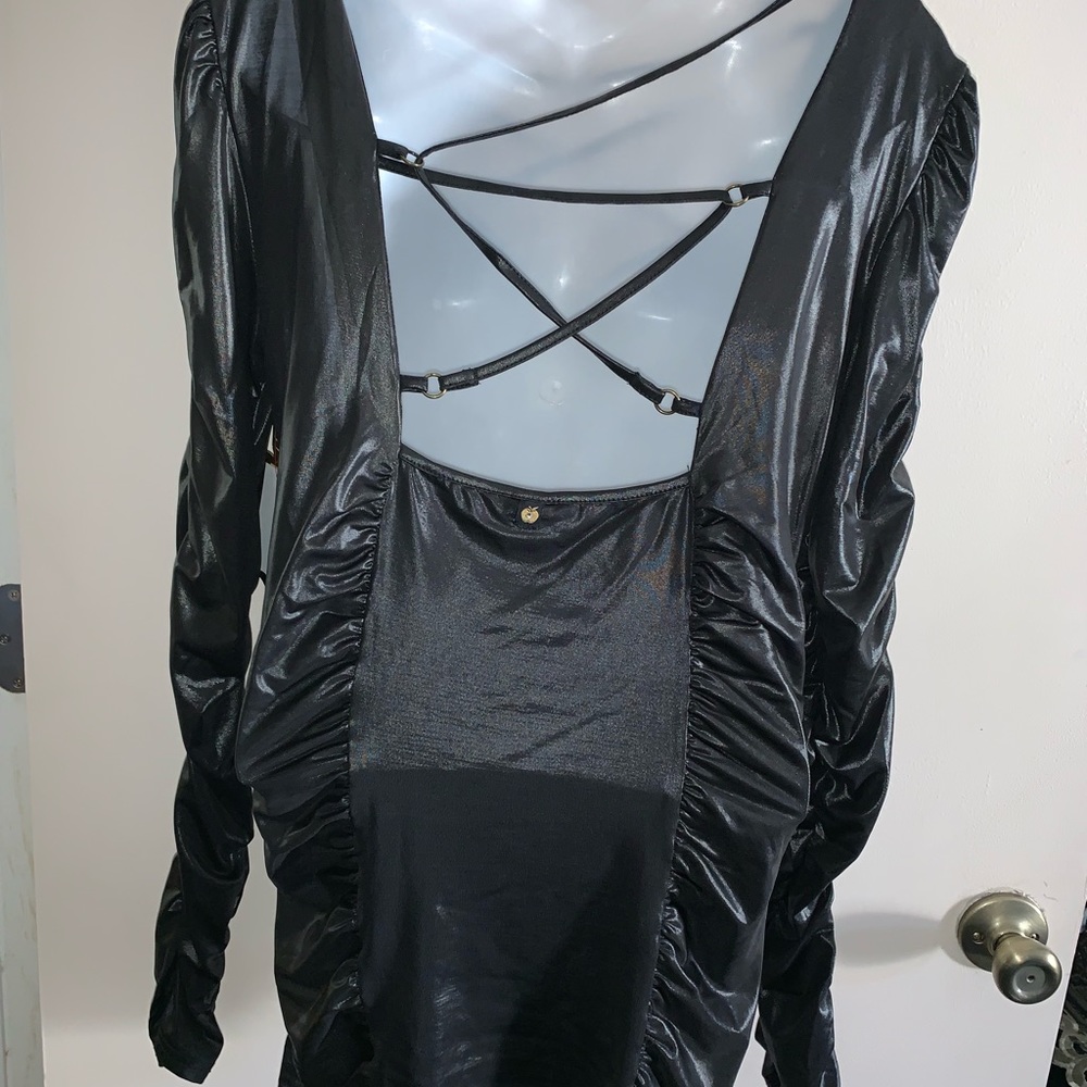 Top - Picture 3 of 4